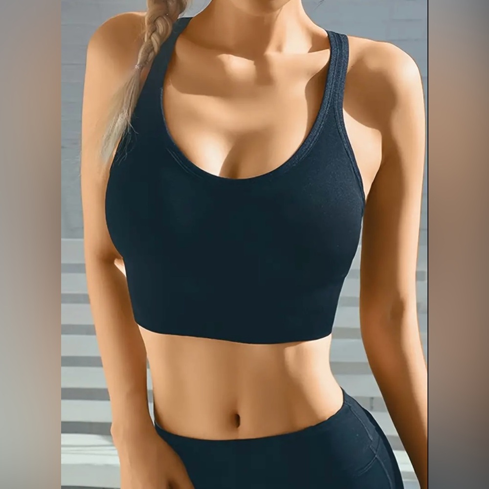 𝗡𝗘𝗪 Black Sports Bra